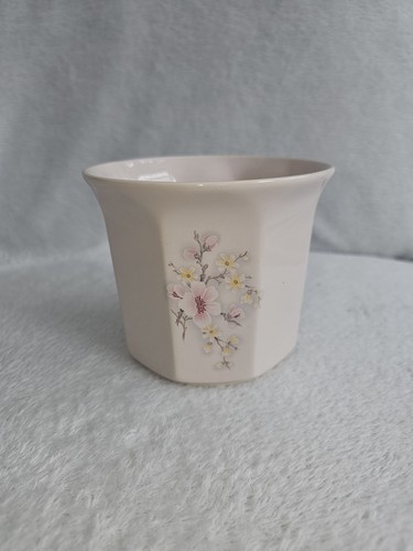 Vintage ceramic plant pot - ceramic,